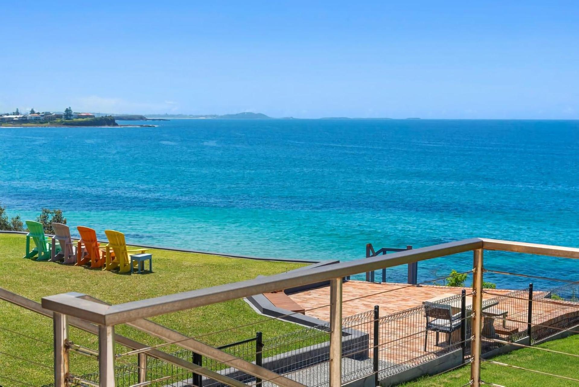 Spectacular Ocean Front Home With Pool Шеллхарбор Экстерьер фото