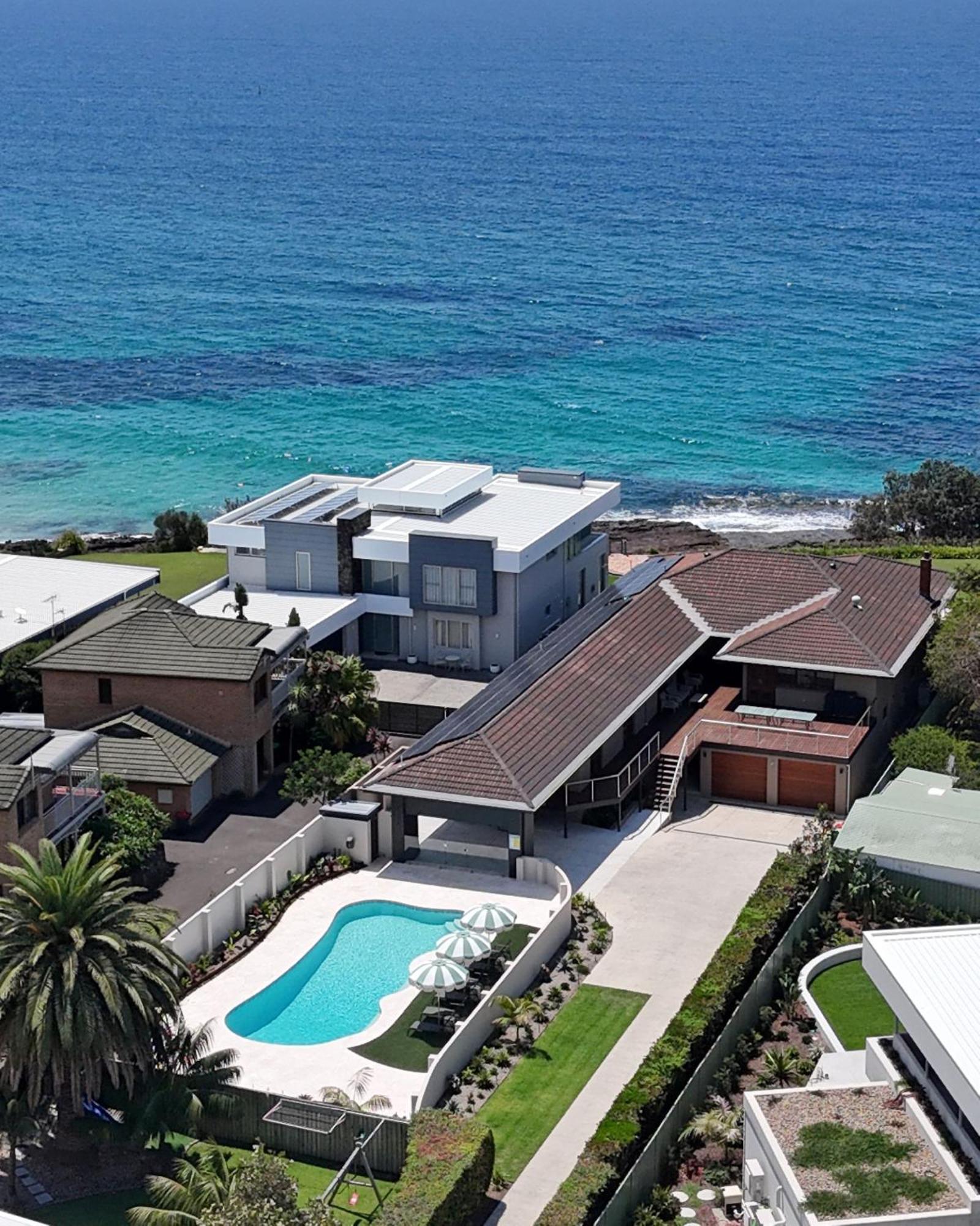 Spectacular Ocean Front Home With Pool Шеллхарбор Экстерьер фото